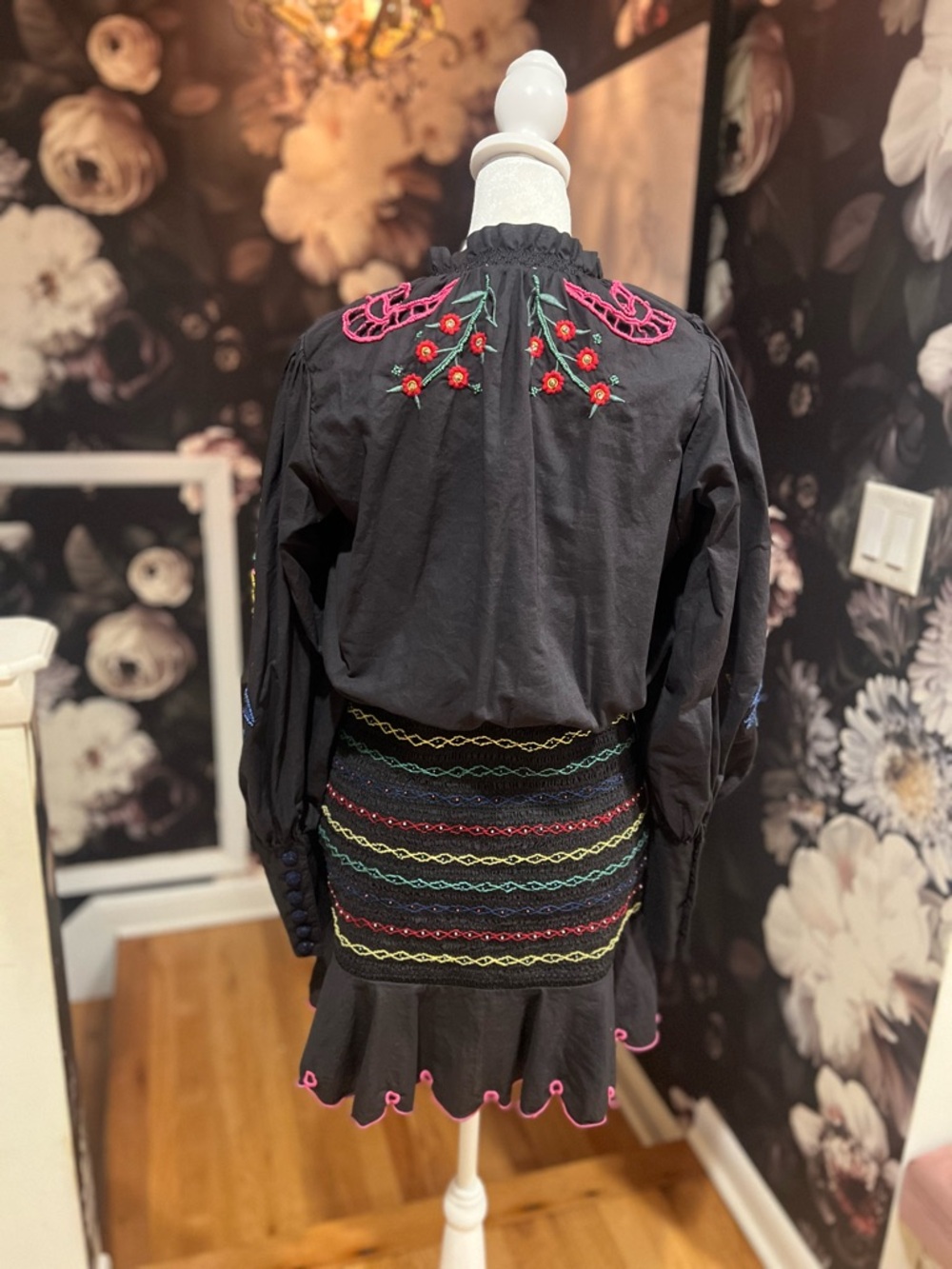 Farm Rio dress - Picture 3 of 4